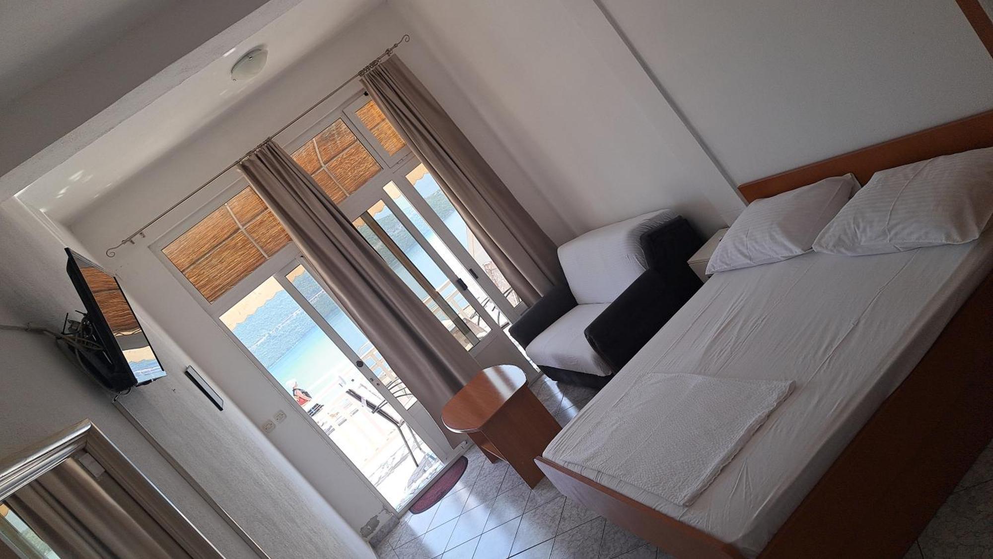 Apartments Menalo Неум Екстериор снимка